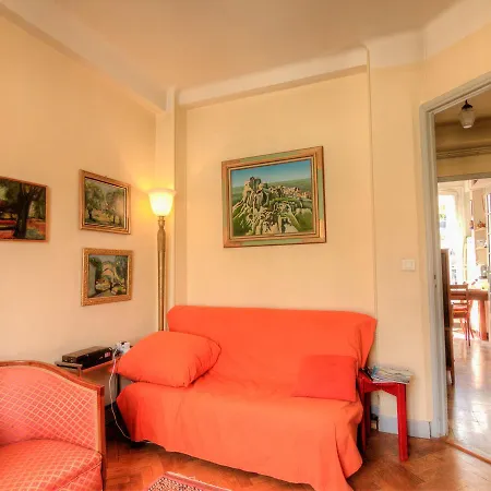 Piron Apartman